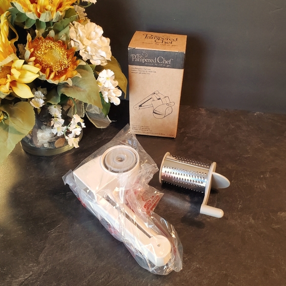 Pampered Chef Kitchen Nib Pampered Chef Cheese Grater Poshmark
